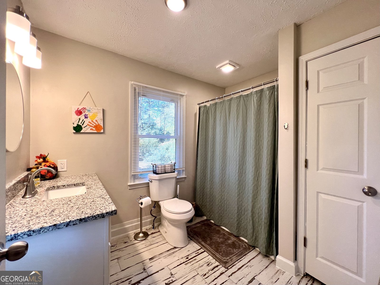 554 Spring Street Commerce - 34