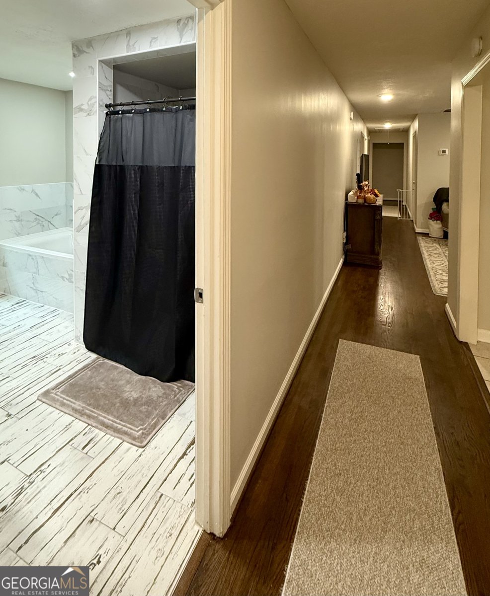 554 Spring Street Commerce - 6