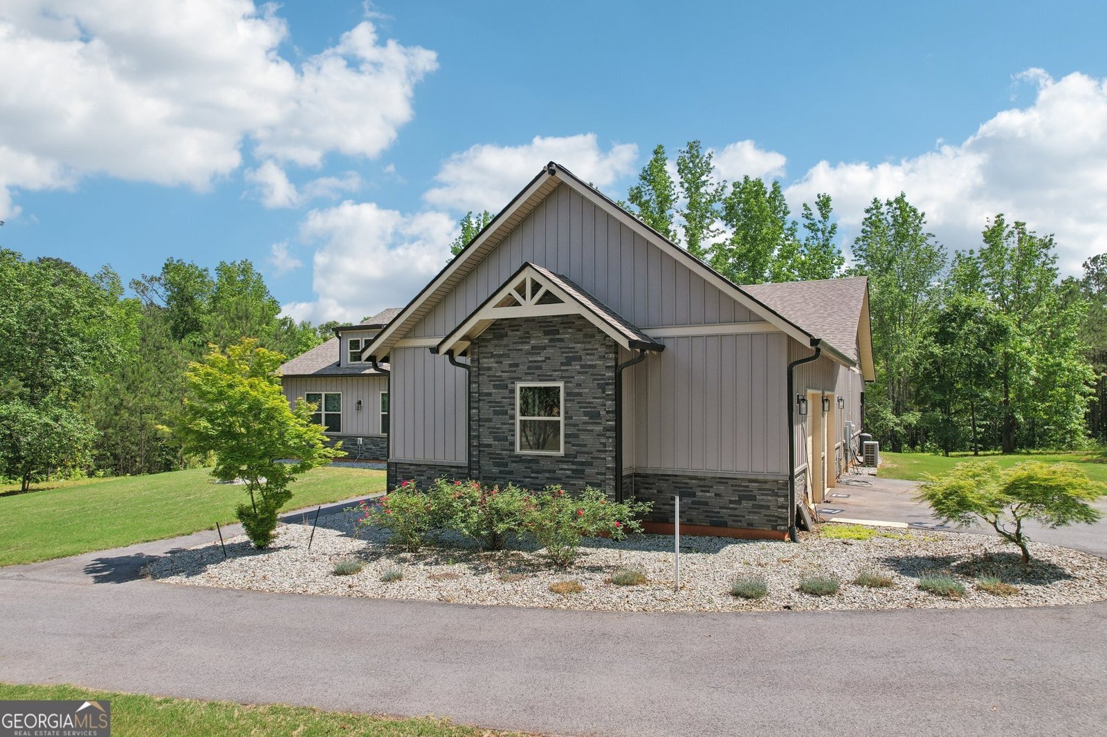 411 Johnson Road Locust Grove - 42