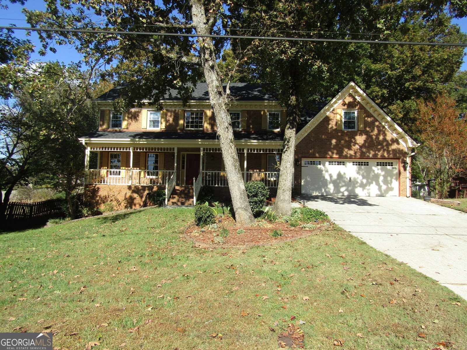 5817 Lost Grove Drive Lilburn - 1