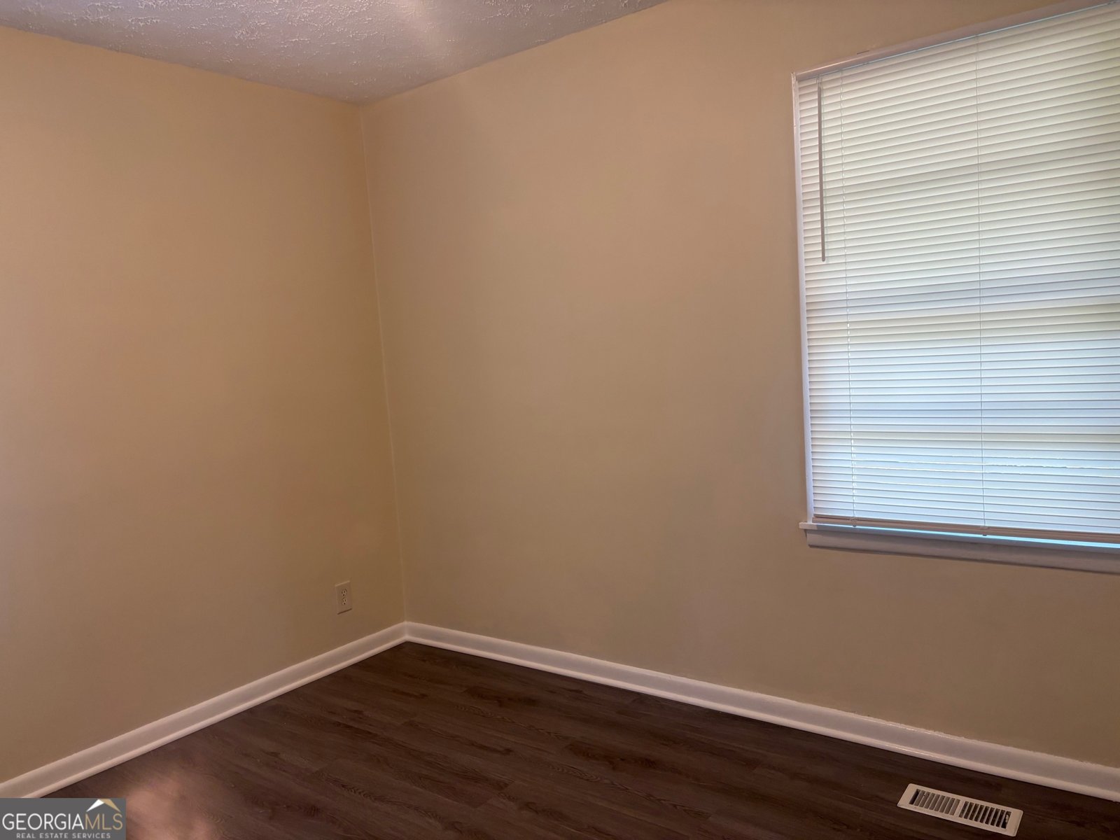 5690 Cypress Drive Forest Park - 11