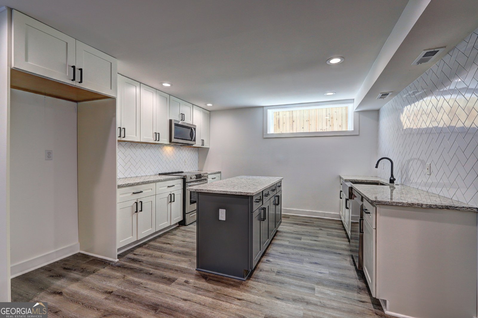 1842 Calloway Drive Atlanta - 27