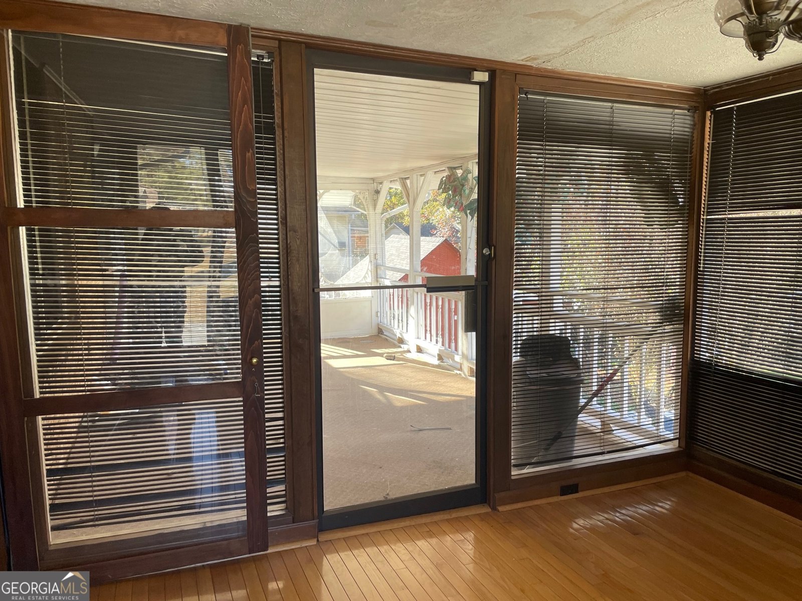 6099 Winview Drive Forest Park - 14