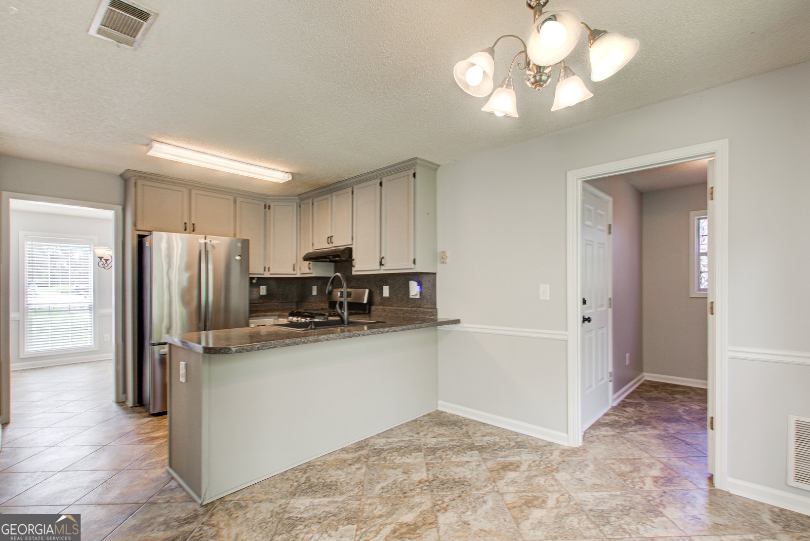 837 Ravins Way Stockbridge - 6