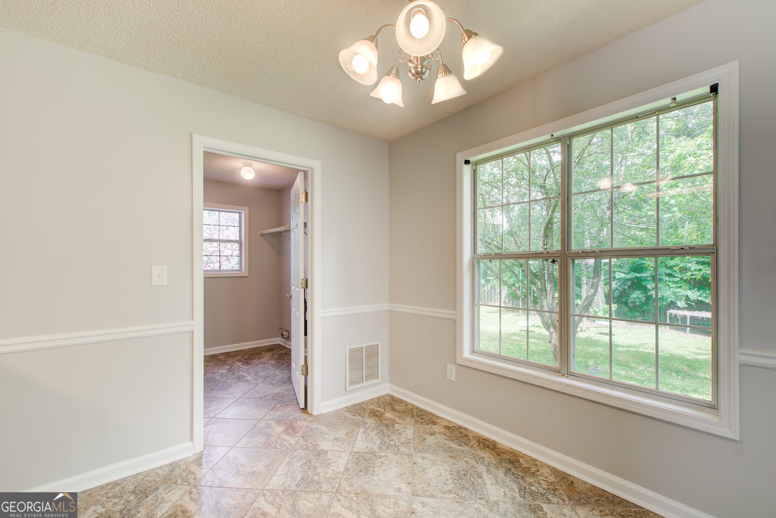 837 Ravins Way Stockbridge - 8