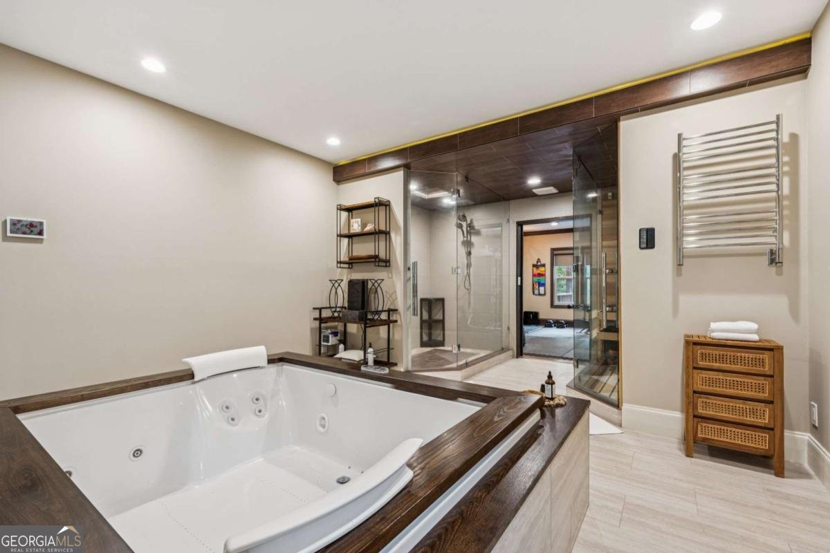 16140 Grand Litchfield Drive Roswell - 14