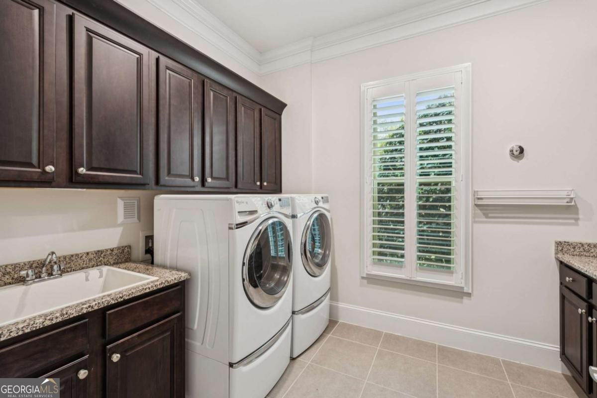 16140 Grand Litchfield Drive Roswell - 17