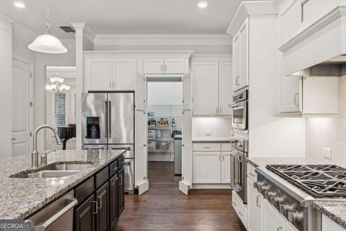 16140 Grand Litchfield Drive Roswell - 8