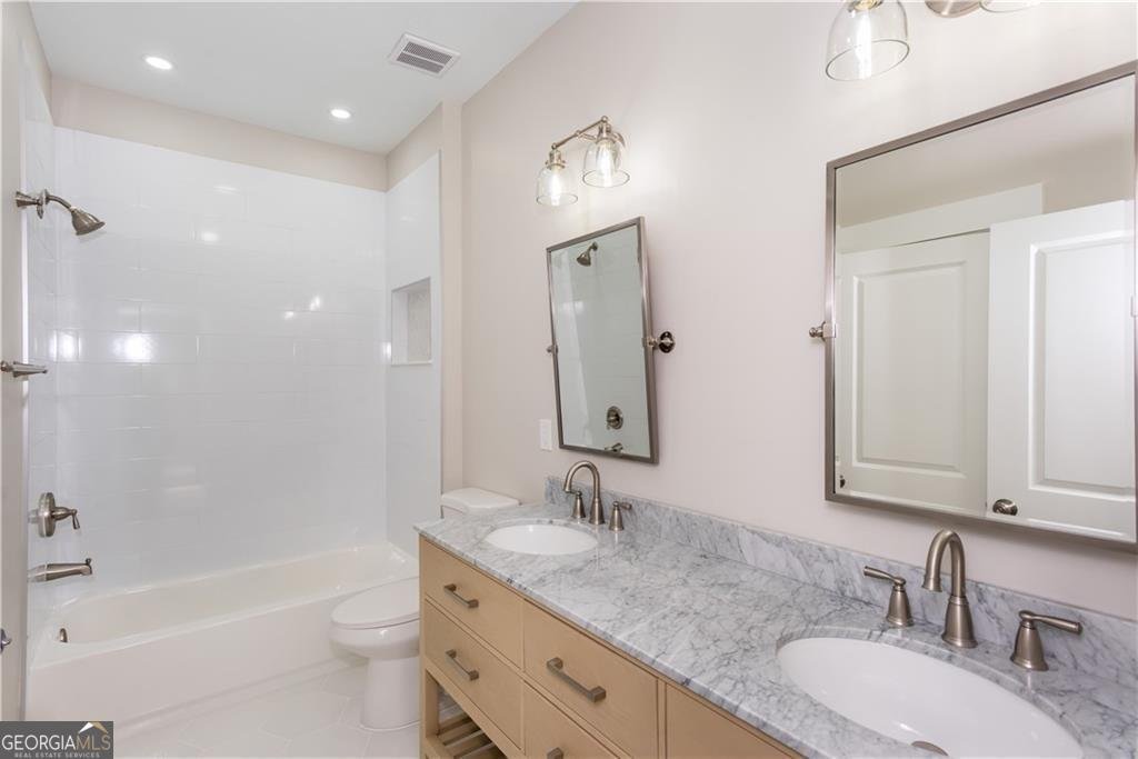 3286 Bachelor Street East Point - 23