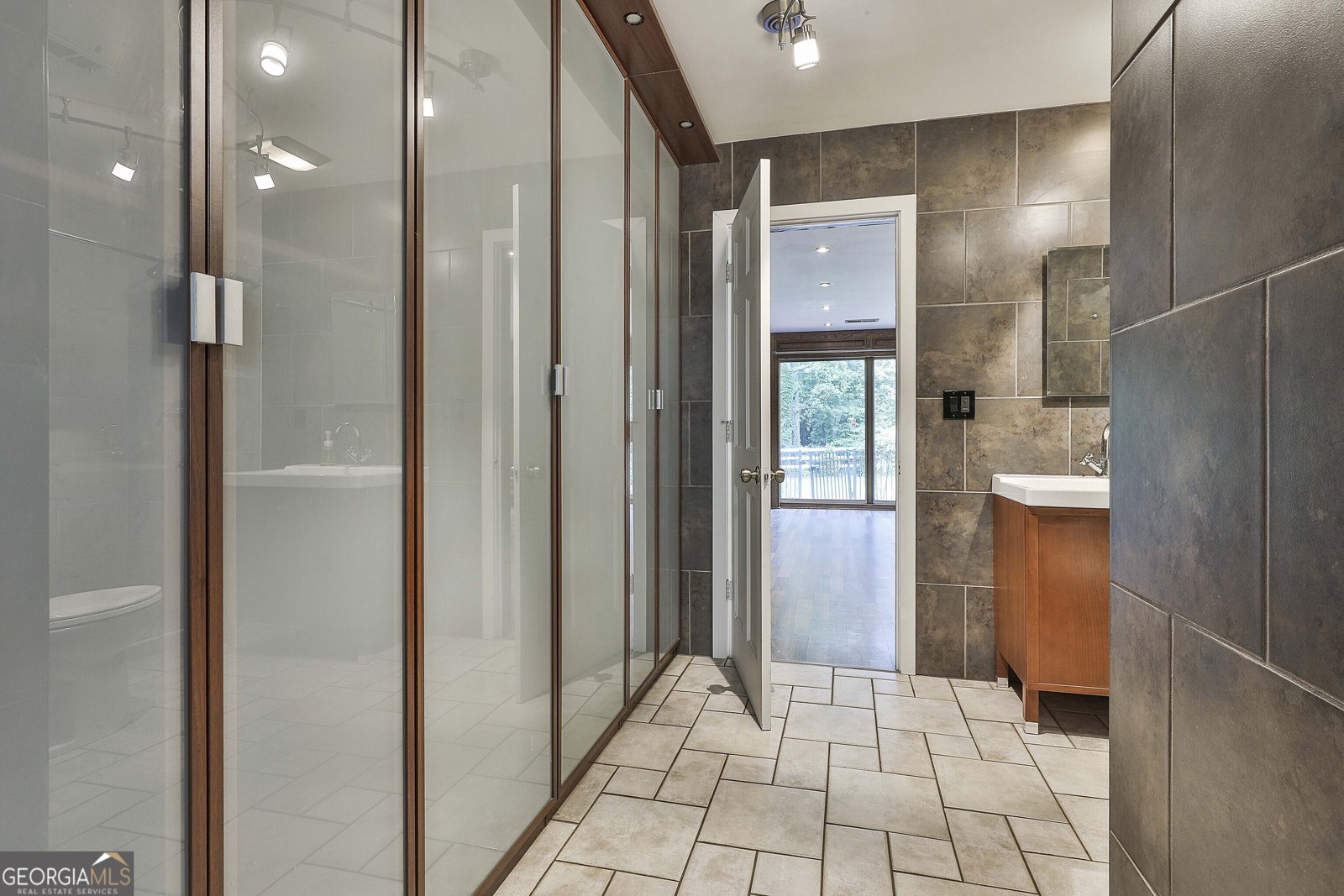 6220 Petersburg Road Fairburn - 2