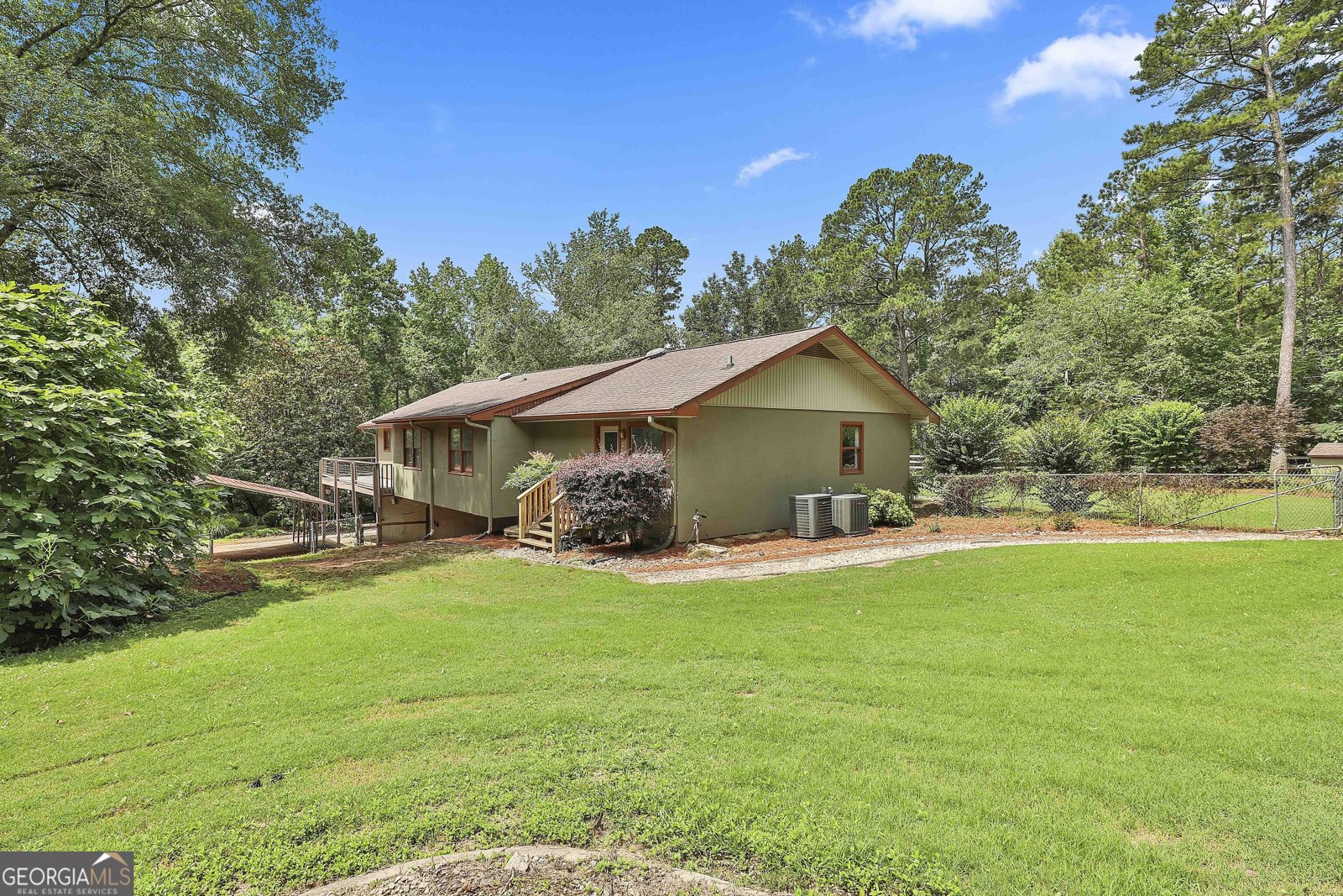 6220 Petersburg Road Fairburn - 27