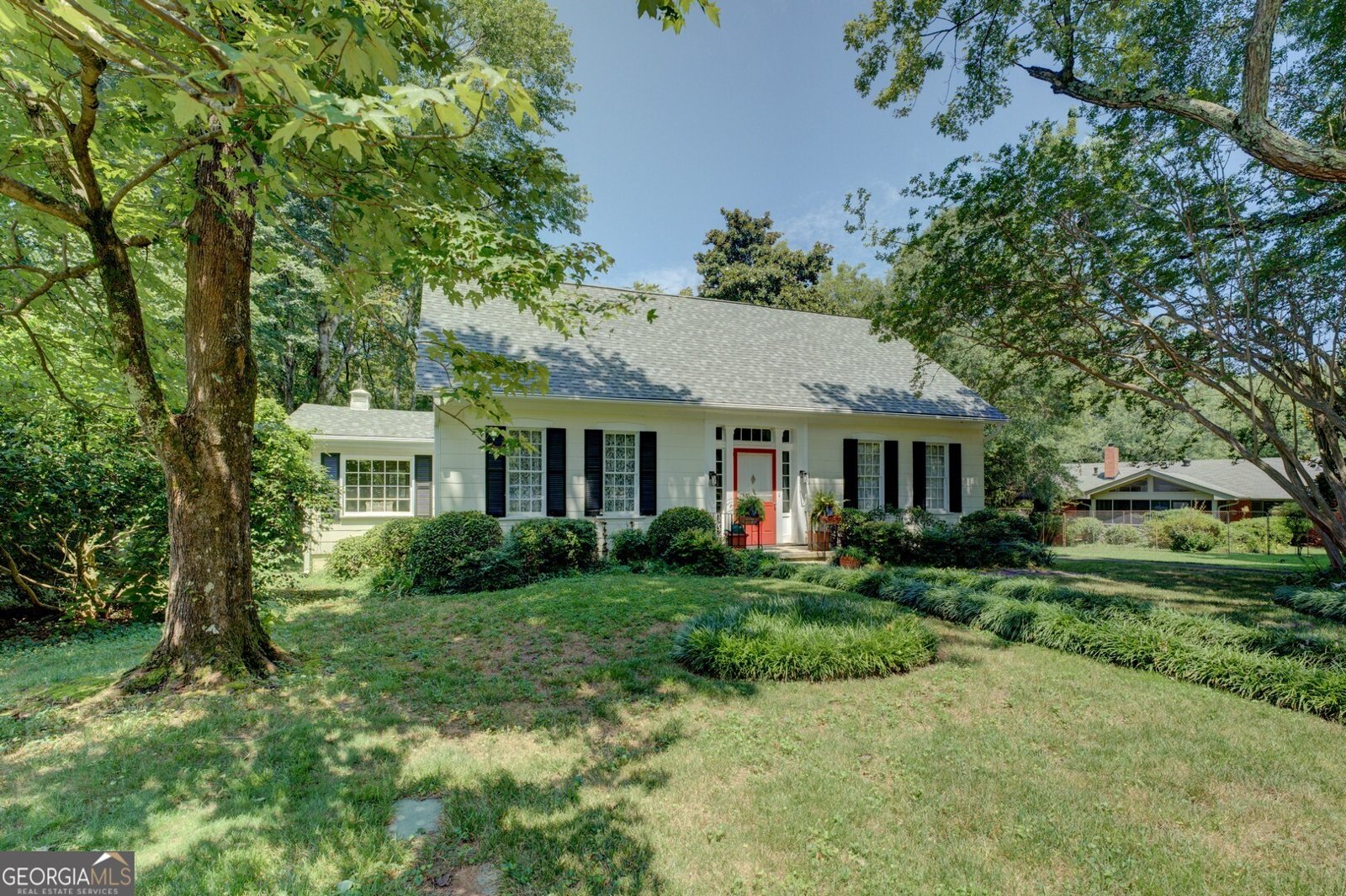 1005 Asbury Street Oxford - 2