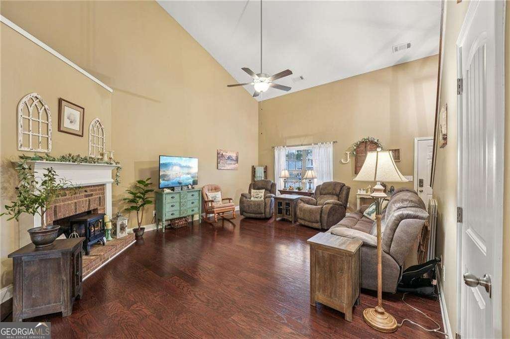 59 Cottage Walk Cartersville - 11