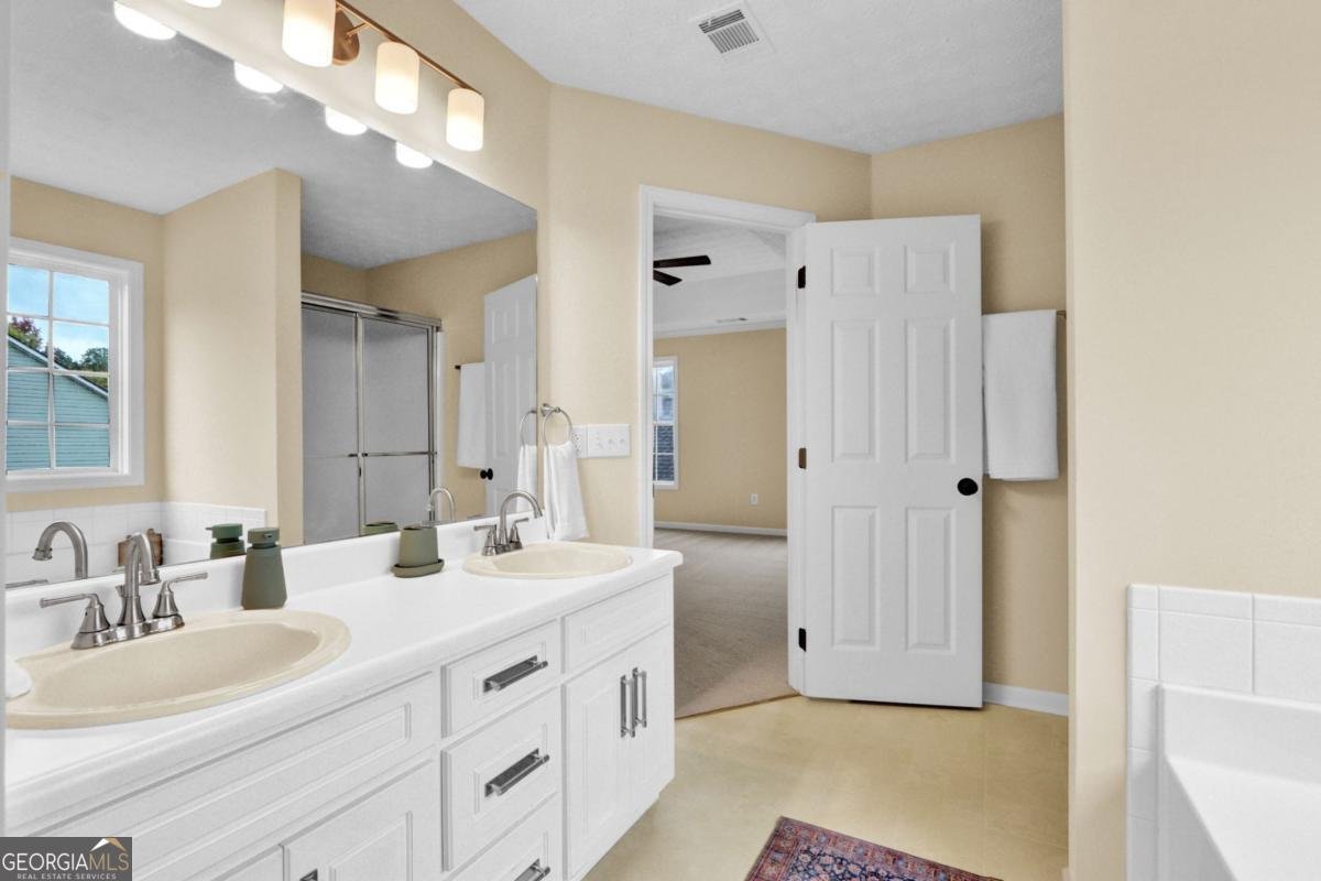 251 Lake Valley Drive Loganville - 23