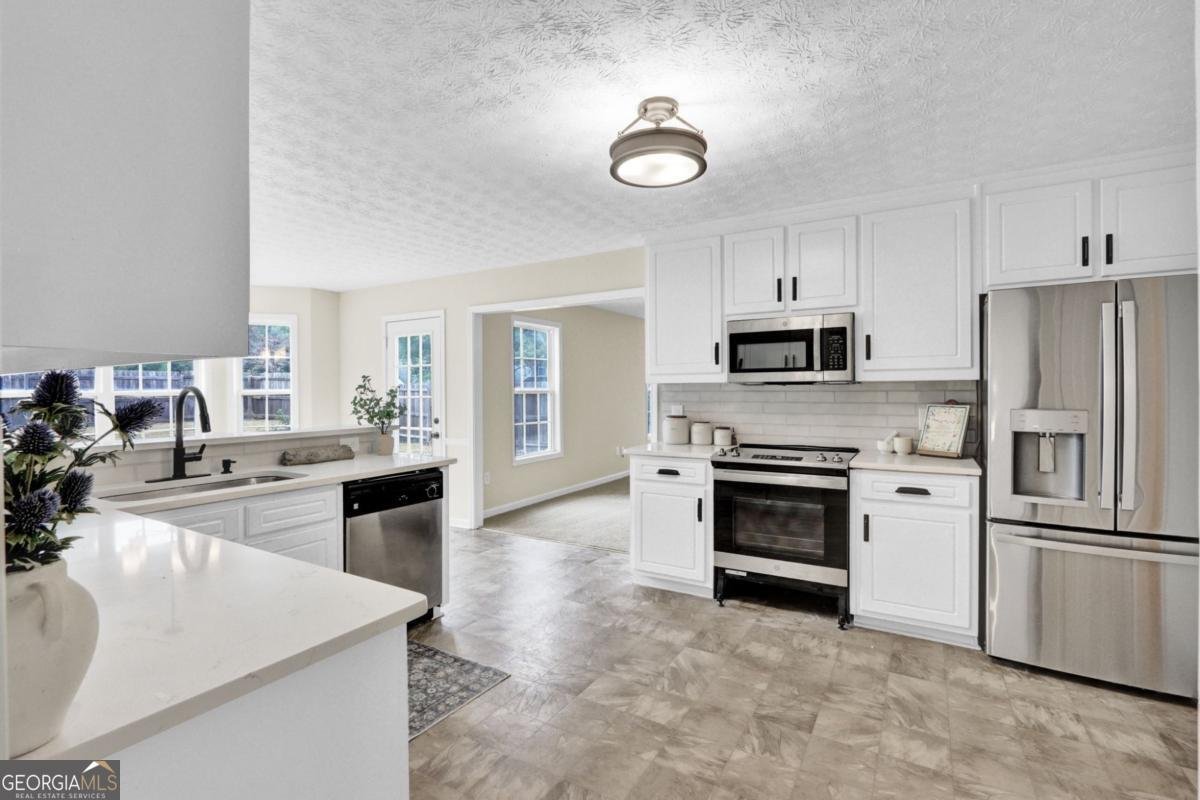 251 Lake Valley Drive Loganville - 7