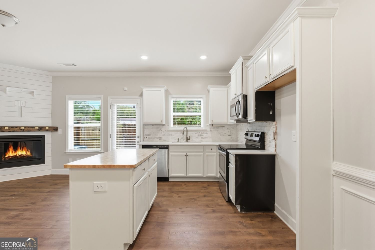 3732 Acorn Drive Oakwood - 7