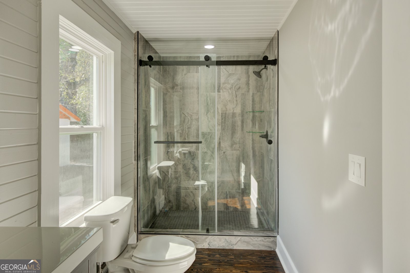 270 Victoria Street Commerce - 11