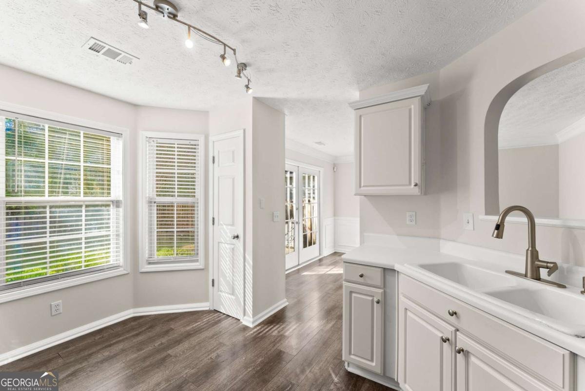 3221 Serenade Court Alpharetta - 2