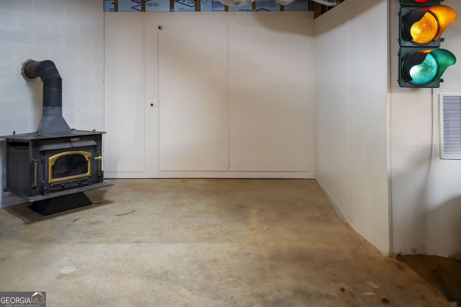 323 McCartan Trail Clarkesville - 2