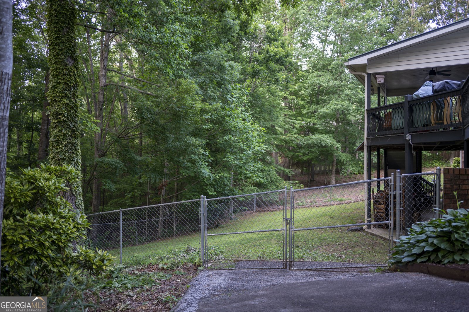 323 McCartan Trail Clarkesville - 24