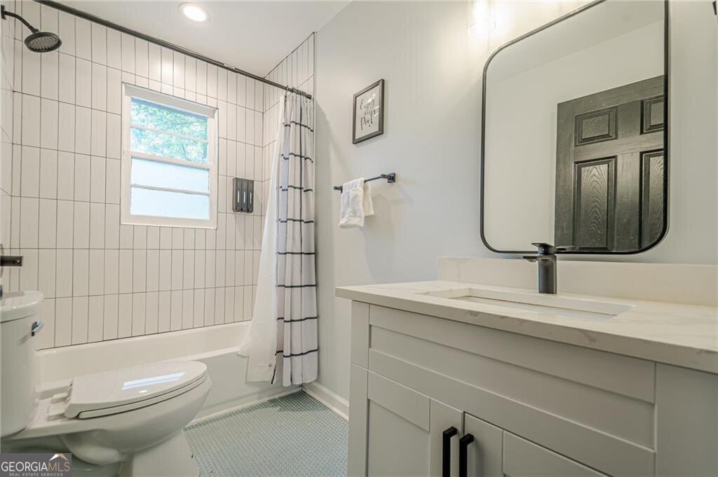 3833 BAKERS FERRY Road Atlanta - 2