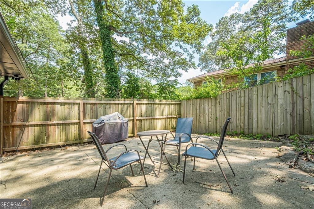 3833 BAKERS FERRY Road Atlanta - 33