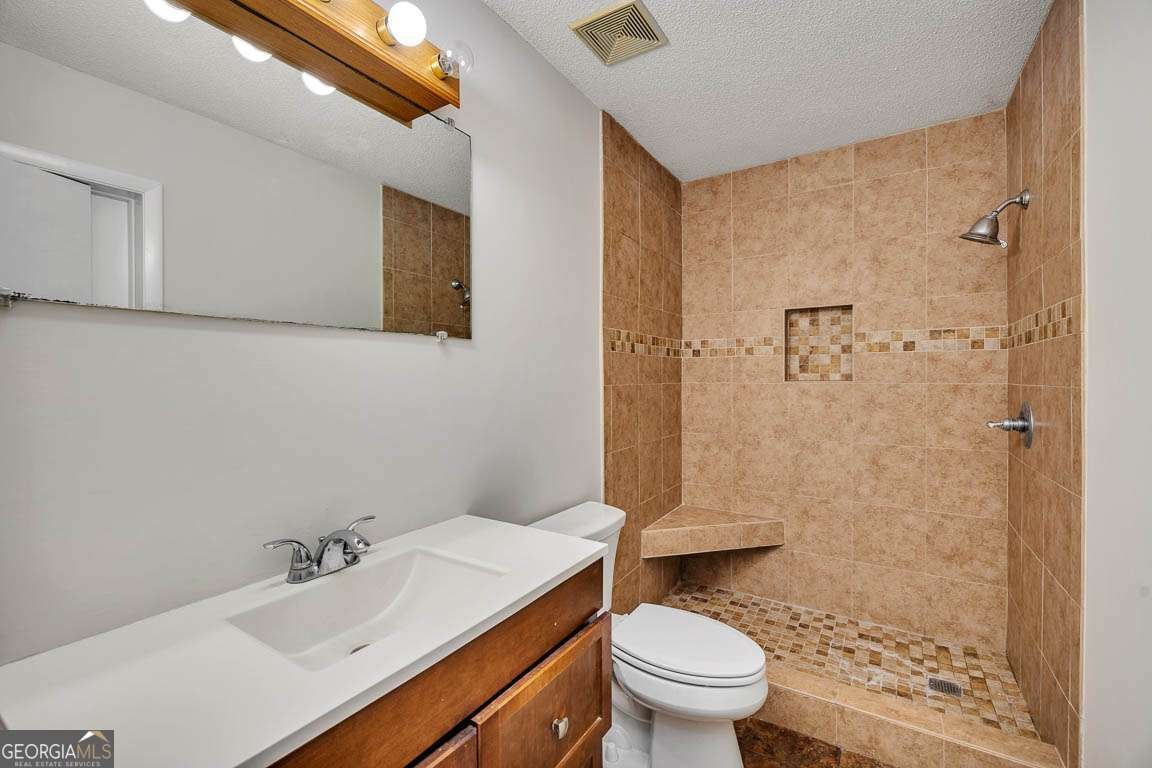 239 Broadway Street St. Simons - 13