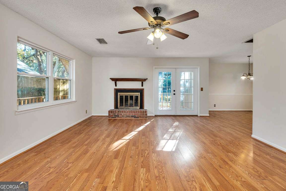 239 Broadway Street St. Simons - 6