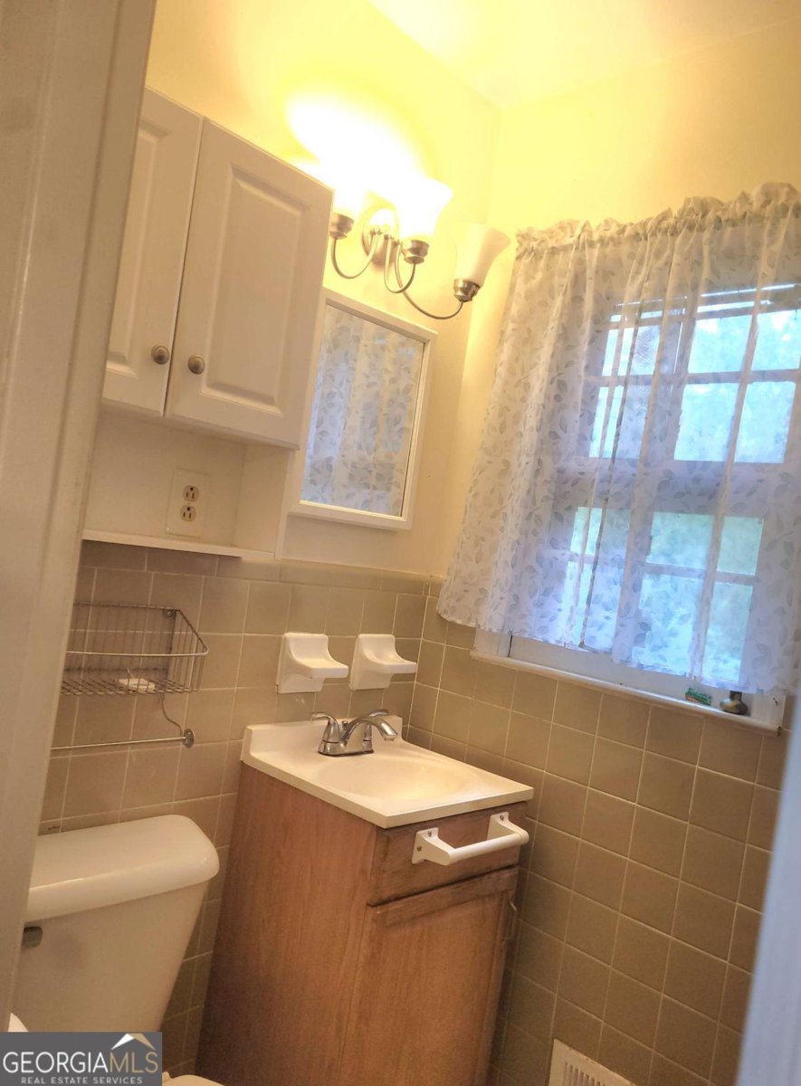 1256 Piedmont Road Marietta - 19