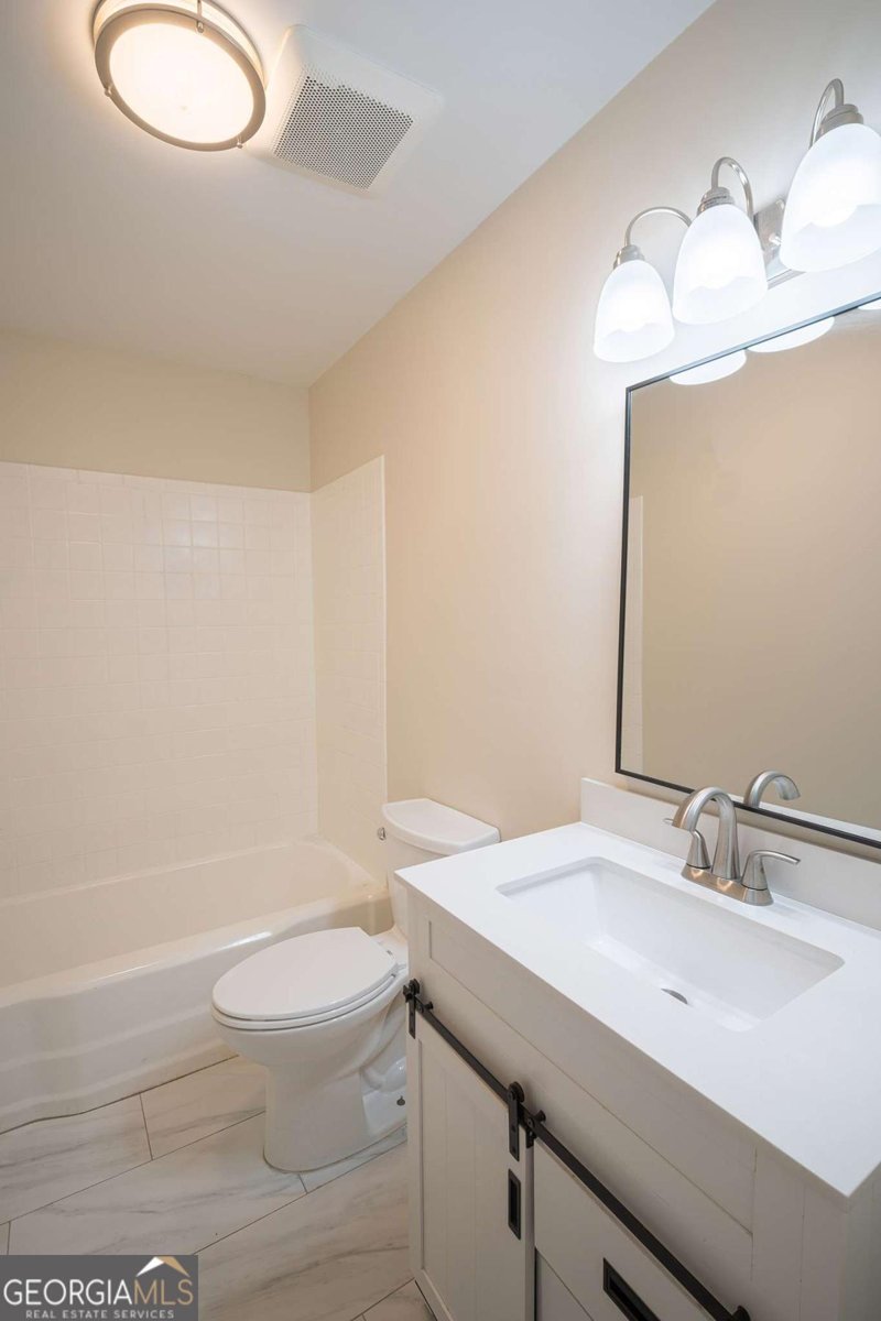 2710 Maple Road Rome - 8