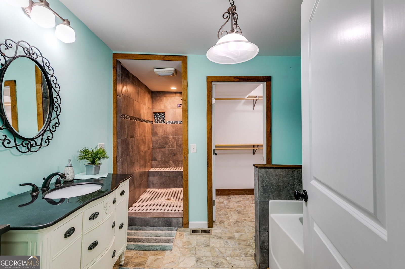 894 Lake Circle Road Buchanan - 32