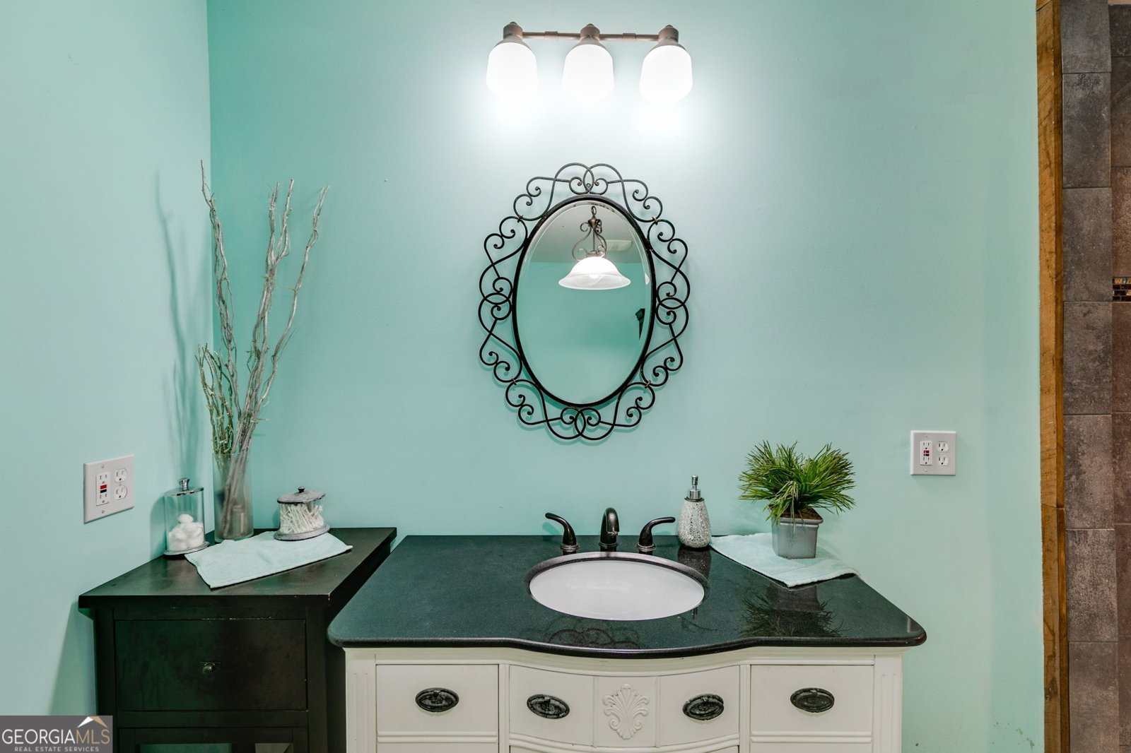 894 Lake Circle Road Buchanan - 33