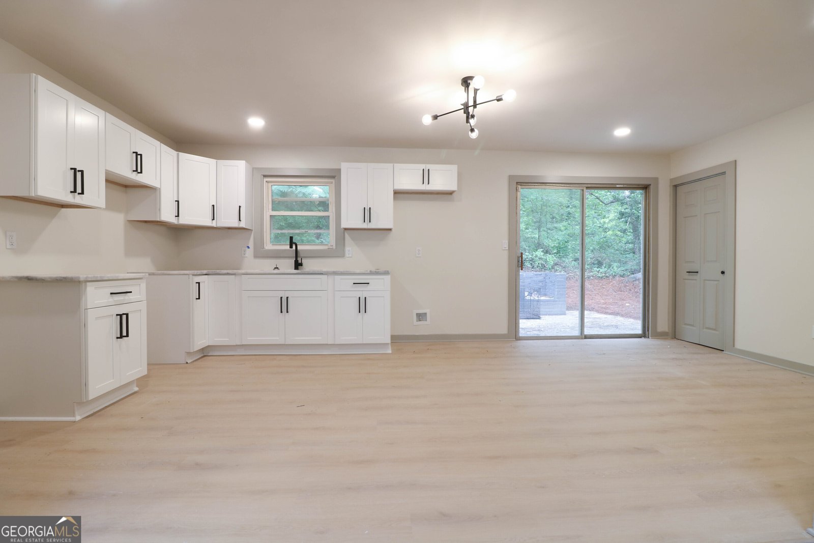 4396 Greenleaf Circle Atlanta - 4