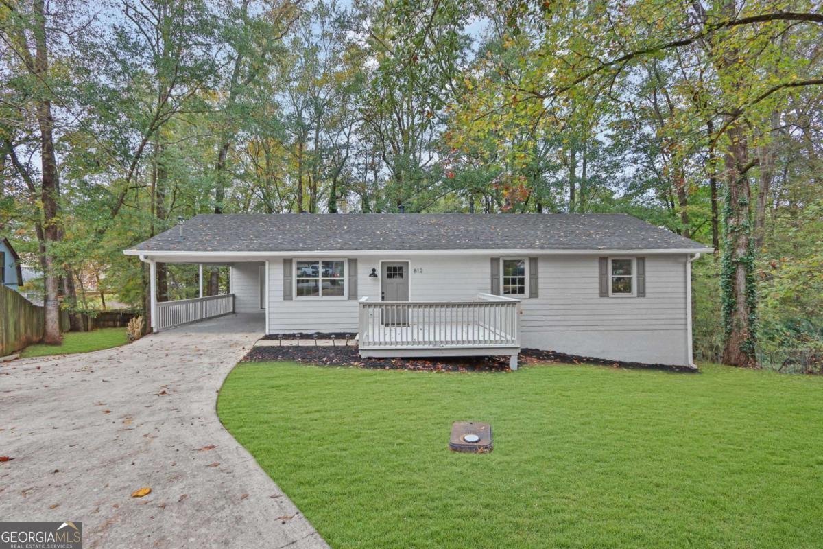 812 Raintree Way Conyers - 2