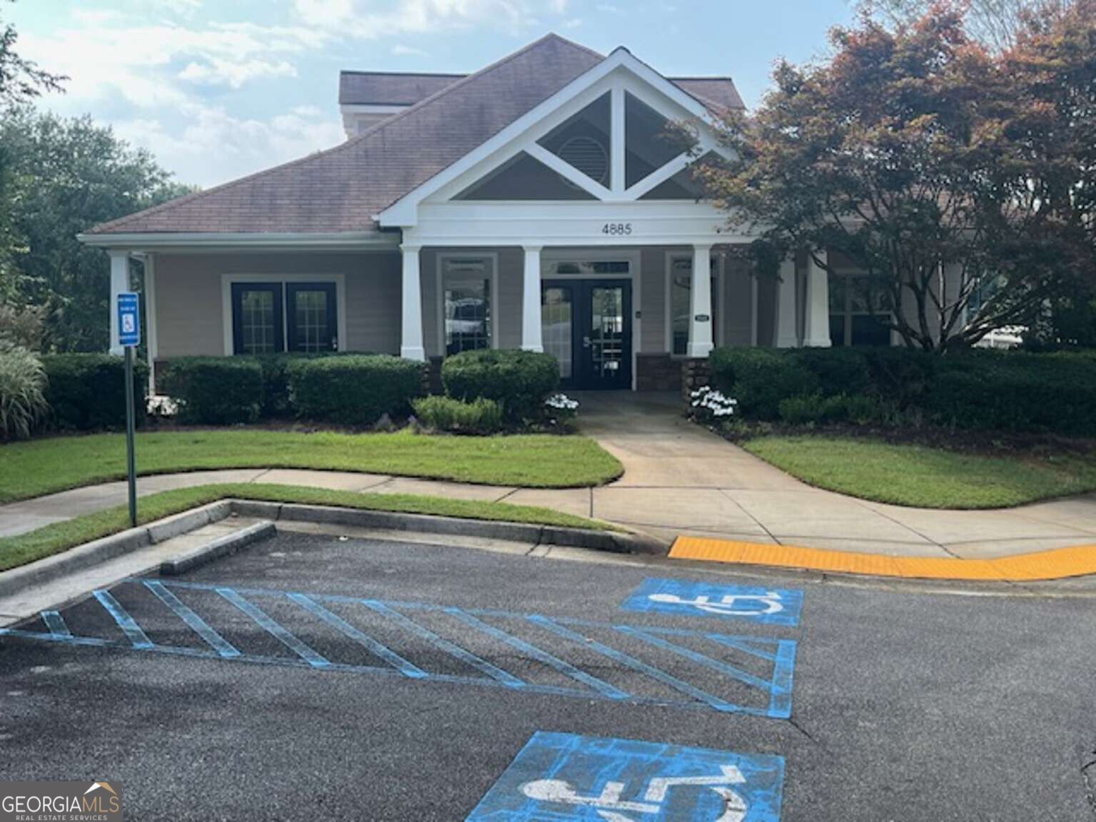 4510 Trailmaster Circle Cumming - 42