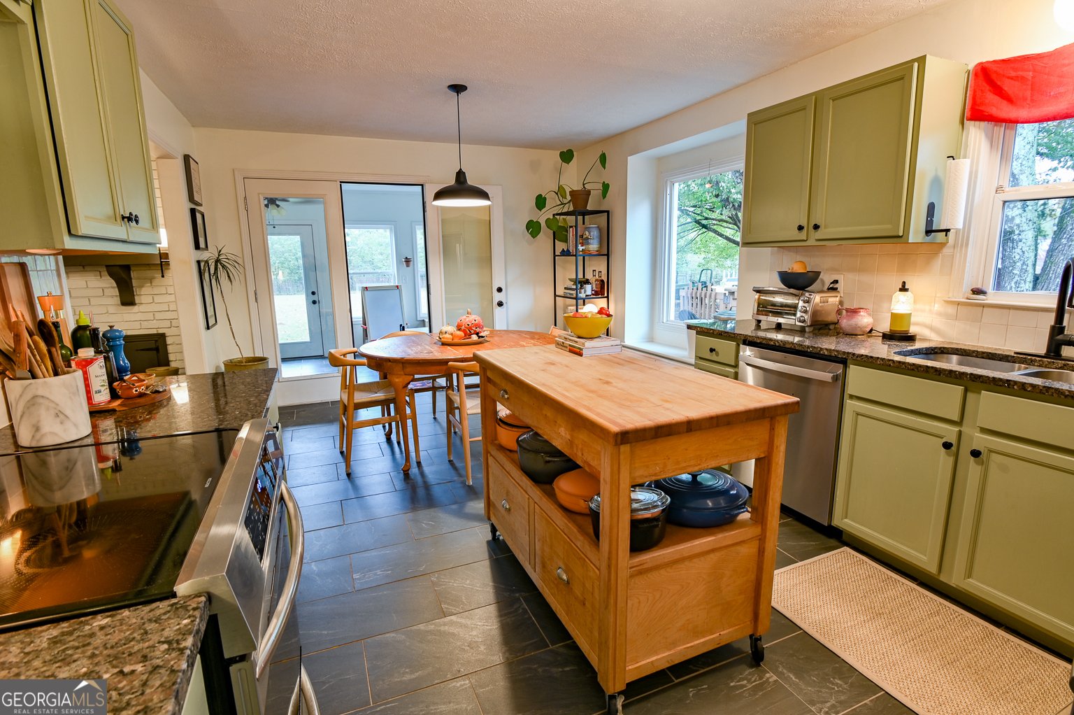 14 Chris Drive Oxford - 1