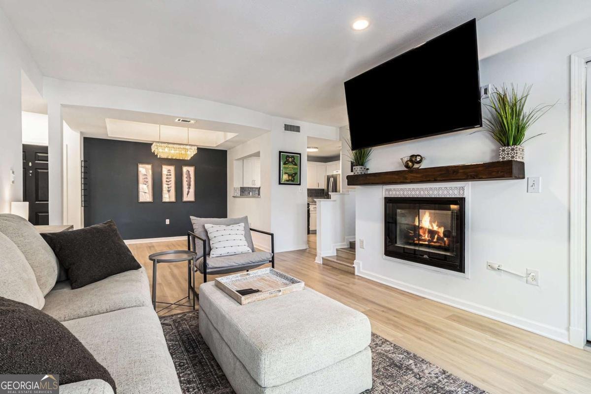 220 Renaissance Parkway Atlanta - 1