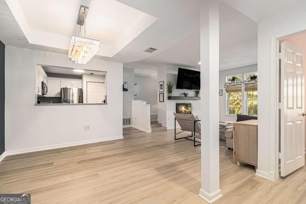 220 Renaissance Parkway Atlanta - 10