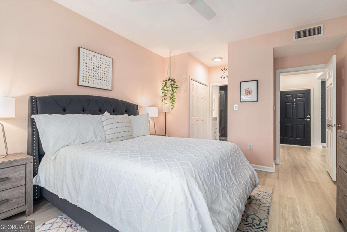 220 Renaissance Parkway Atlanta - 16