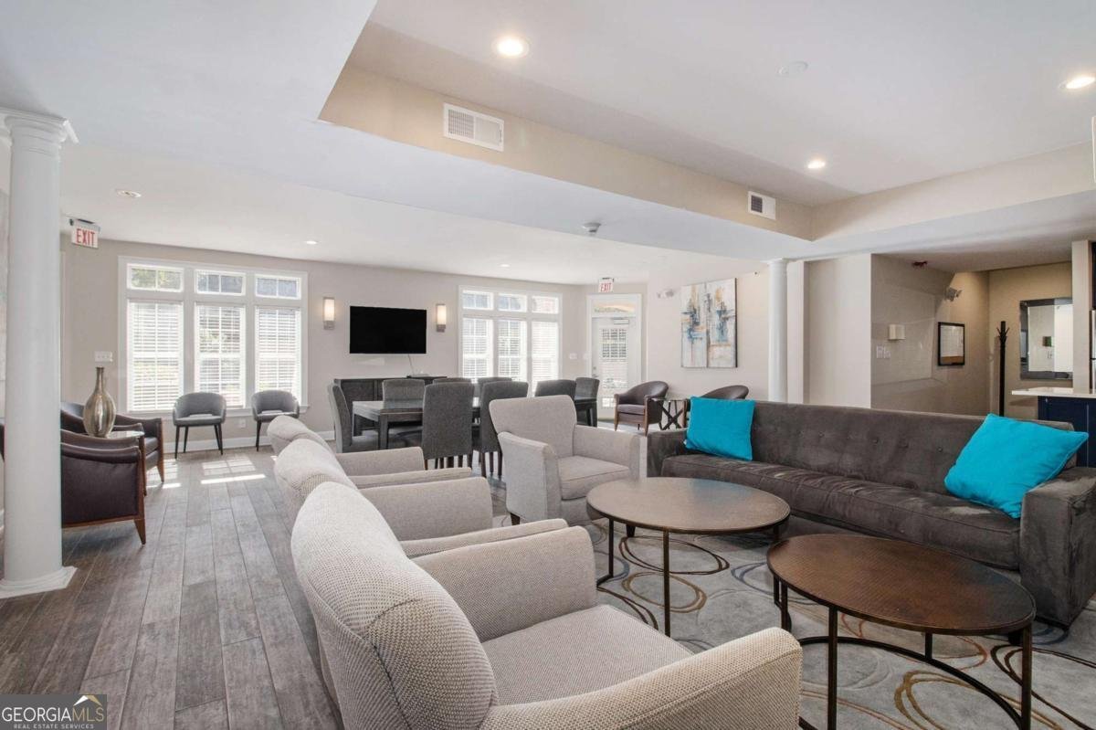 220 Renaissance Parkway Atlanta - 21