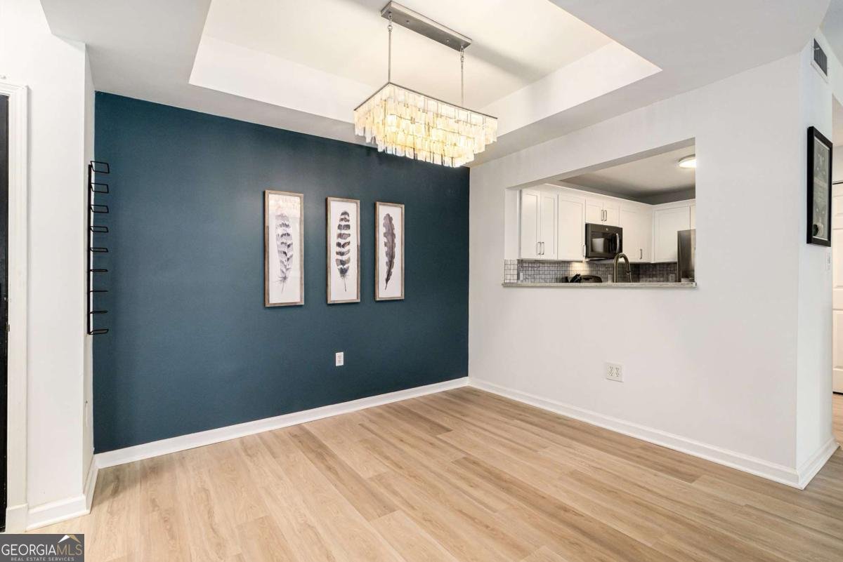 220 Renaissance Parkway Atlanta - 8