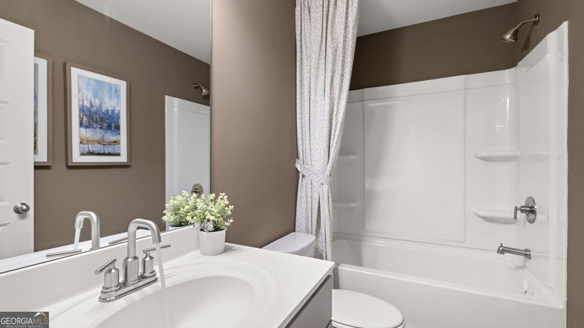 300 Staffin Drive Senoia - 37