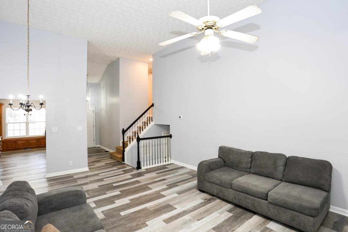 132 POPLAR Way Winder - 20