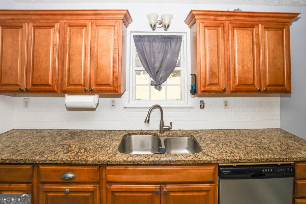 132 POPLAR Way Winder - 8