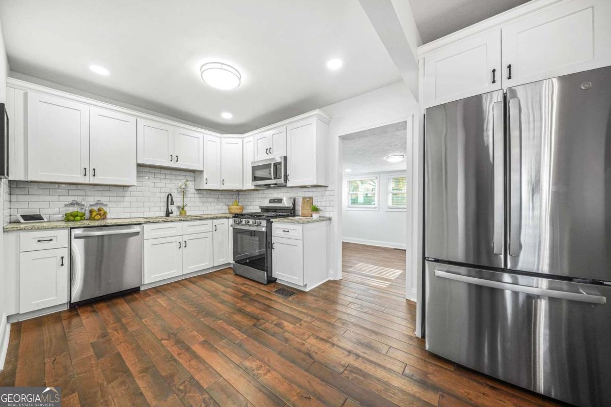 1092 Donnelly Avenue Atlanta - 10