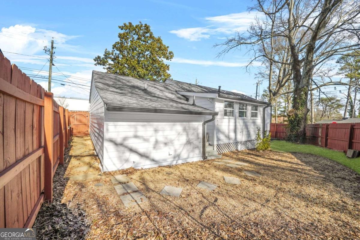 1092 Donnelly Avenue Atlanta - 30