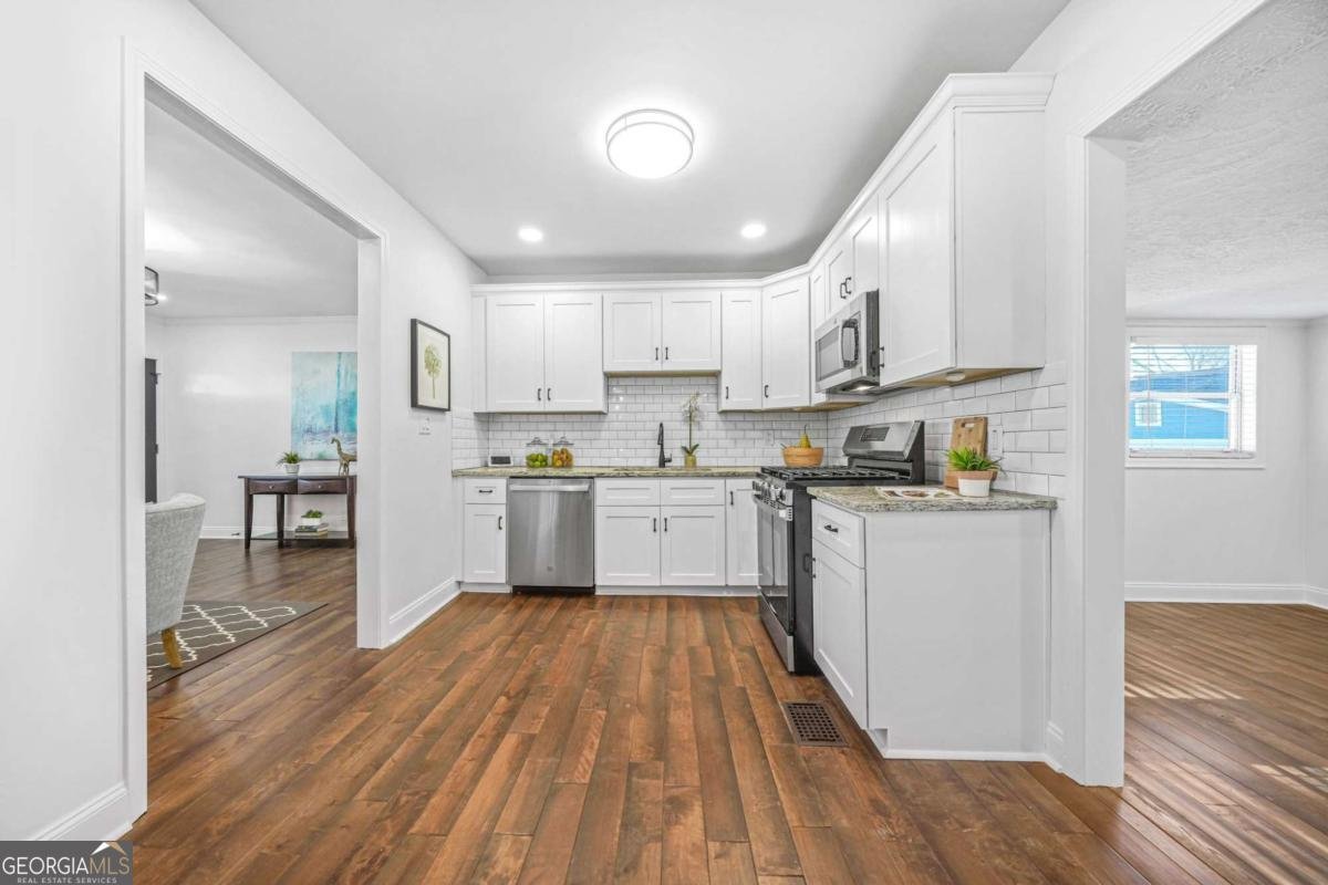 1092 Donnelly Avenue Atlanta - 9