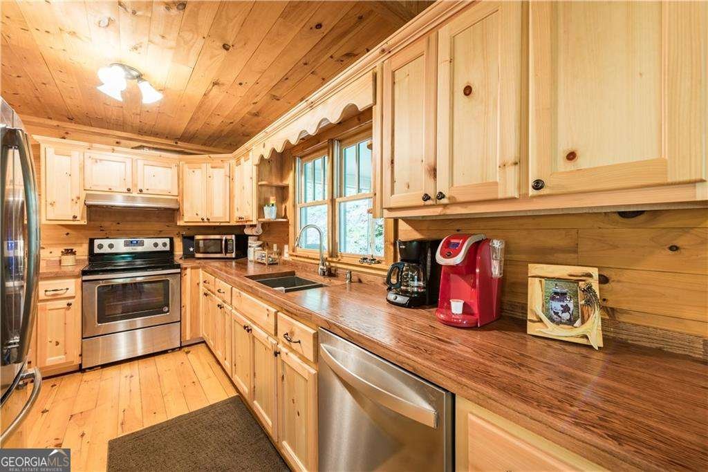 101 Creekside Cabin Trail Talking Rock - 17