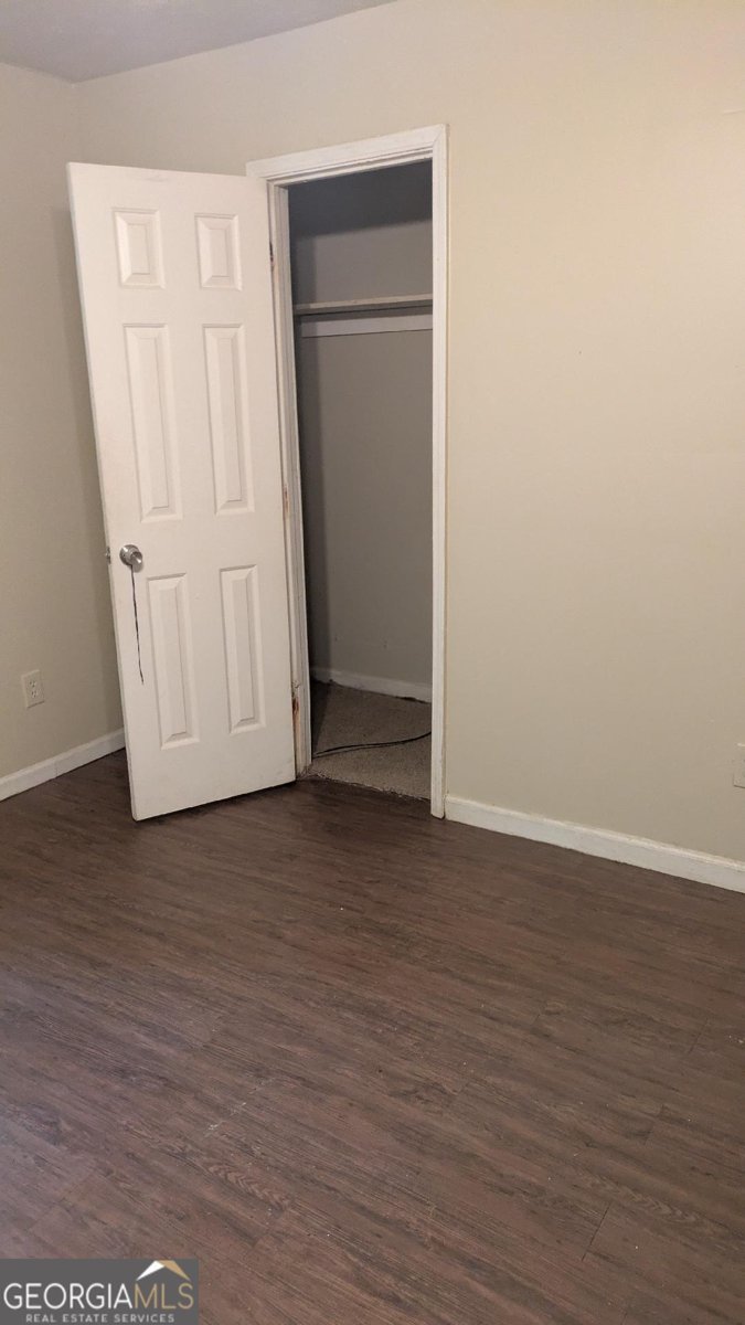 1009 Autumn Crest Court Stone Mountain - 11