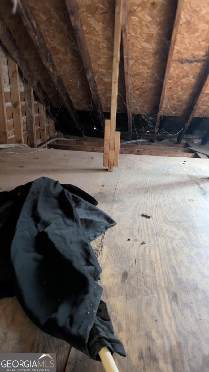 1009 Autumn Crest Court Stone Mountain - 14